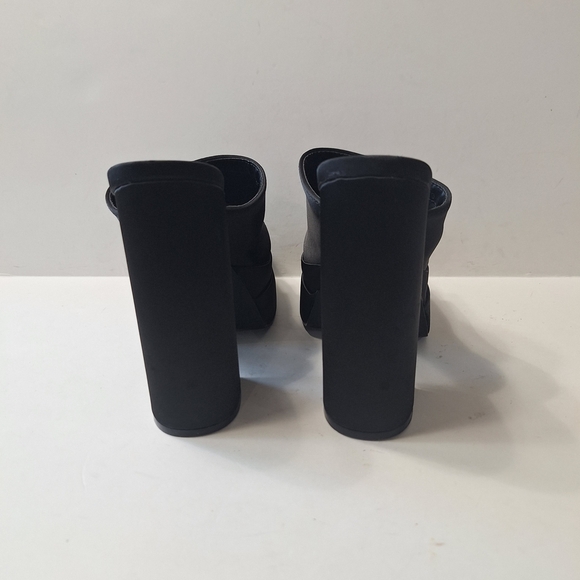 Olivia Black Whimsygoth Witchy Goth Edgy Slip-On Platform Chunky Heels Size 5.5 - Picture 8 of 14